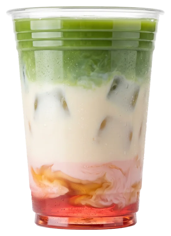 Rosy Strawberry Matcha: unten Erdbeerpüree, in der Mitte Milch mit Eis, oben Matcha